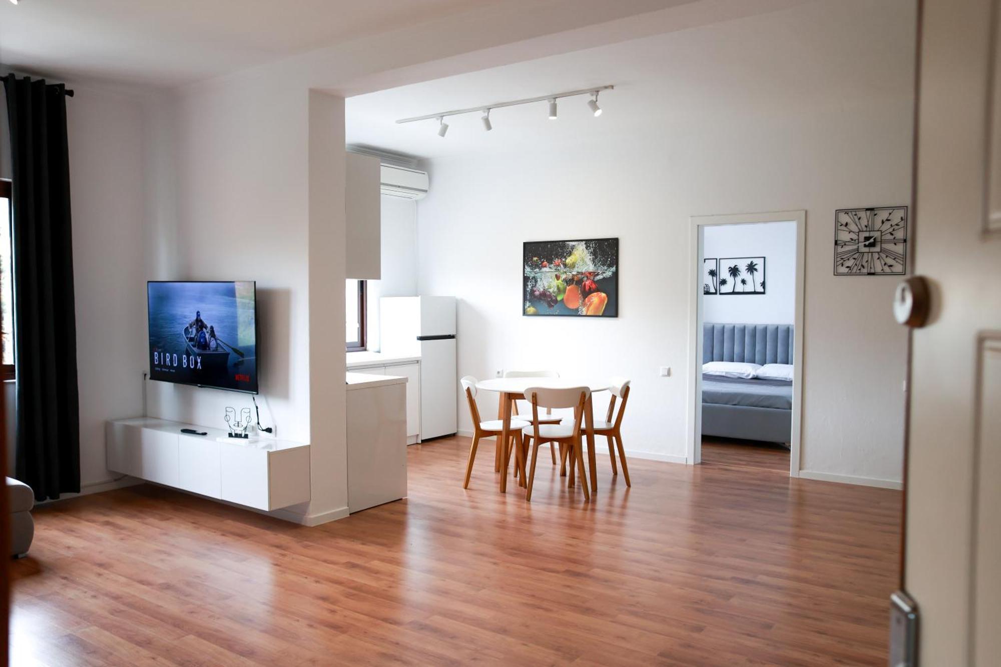 Bianca Vista Tirana Apartment ภายนอก รูปภาพ