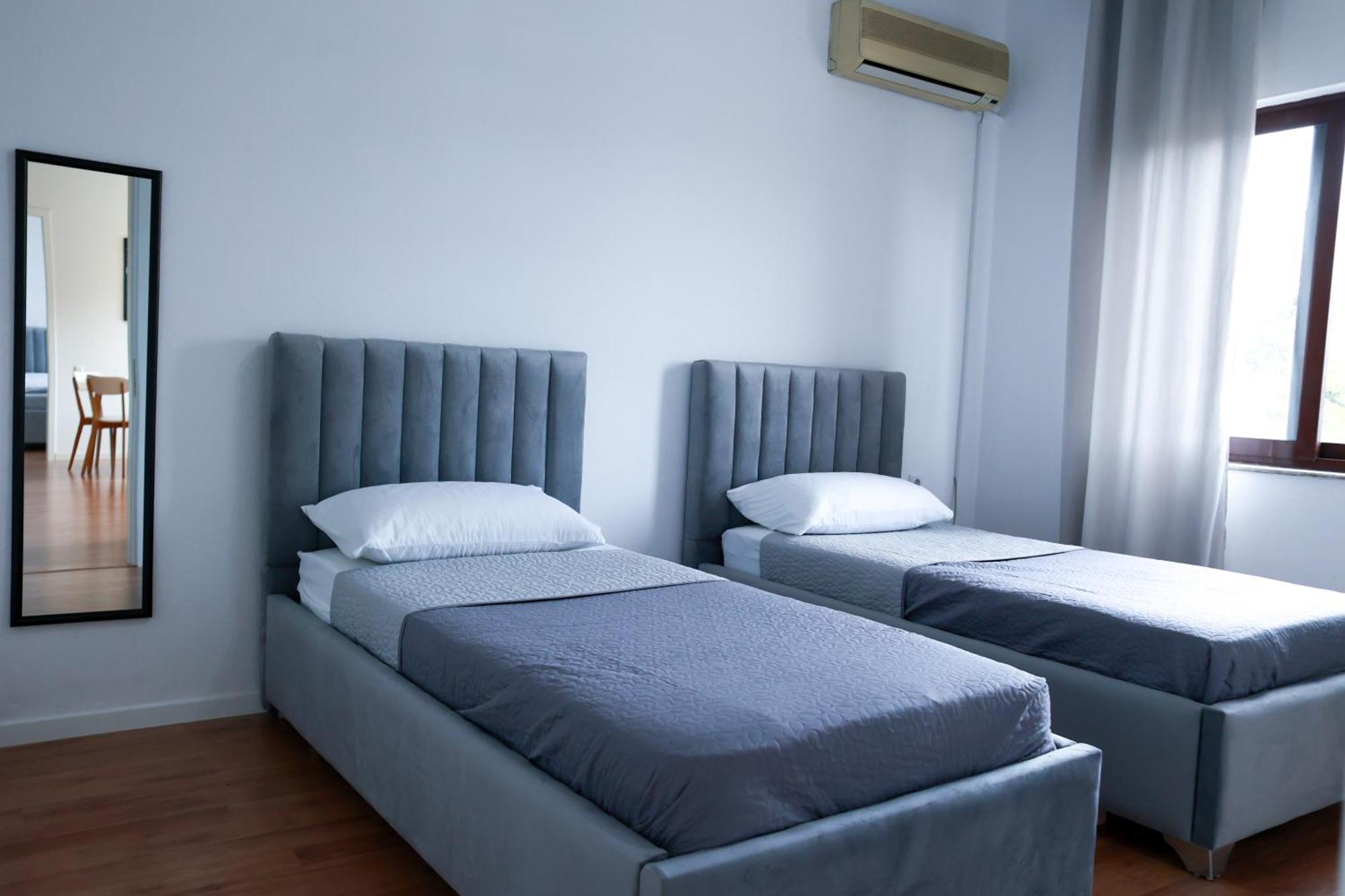 Bianca Vista Tirana Apartment ภายนอก รูปภาพ