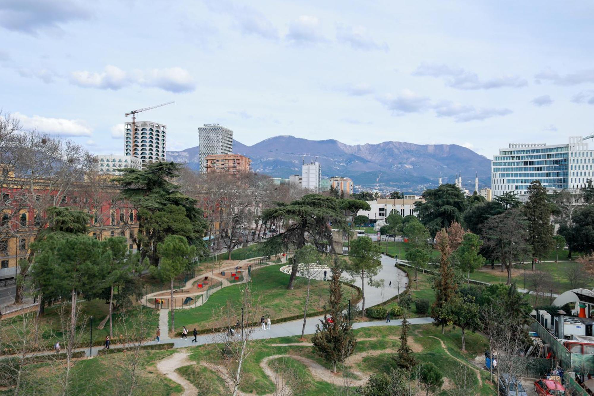 Bianca Vista Tirana Apartment ภายนอก รูปภาพ